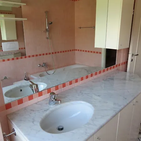 Daire Rosa *